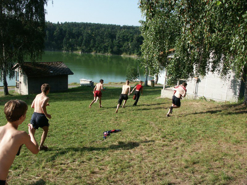 mb040728011.jpg